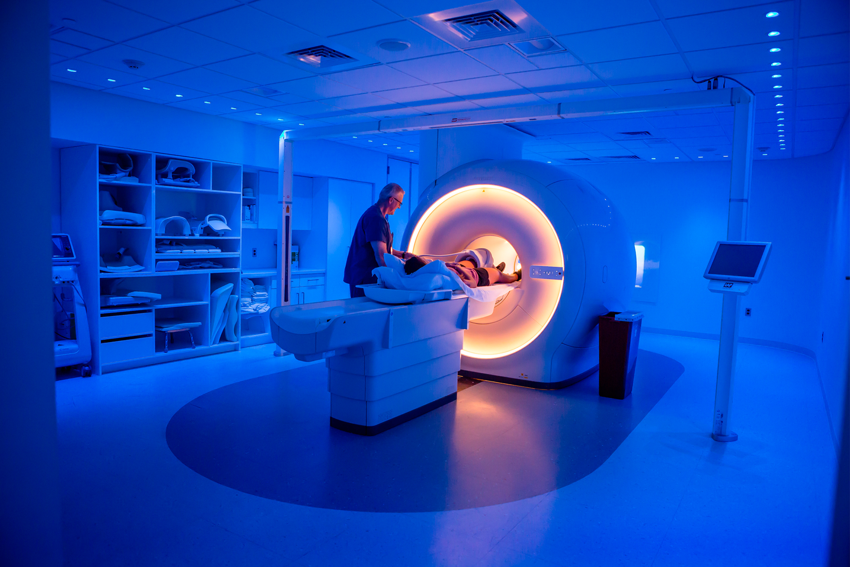 Ядерная медицина это. Радиология. Медицинская визуализация. Кт радиология. Радиология что это в медицине.